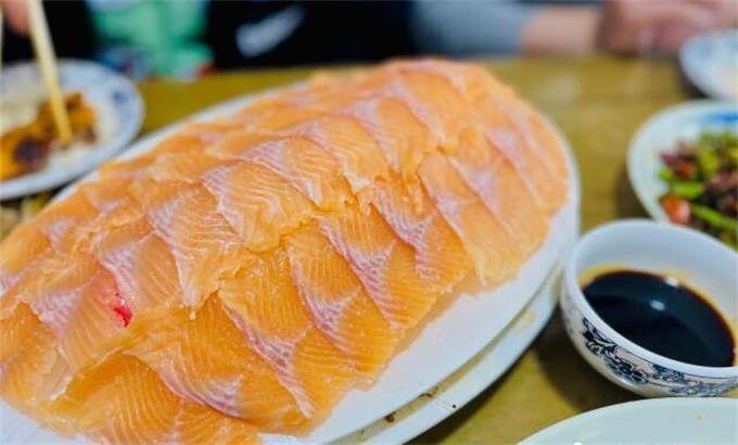北京怀柔雁栖湖来子家园农家院农家菜几十道虹鳟鱼刺身更绝