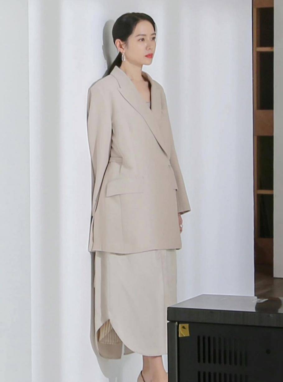 原创看完40岁孙艺珍的穿搭才明白内娱明星输的不只是演技还有衣品