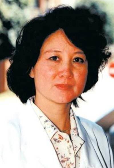 原创相差16岁马兰为何会嫁给余秋雨著名作家的爆料炸出波澜