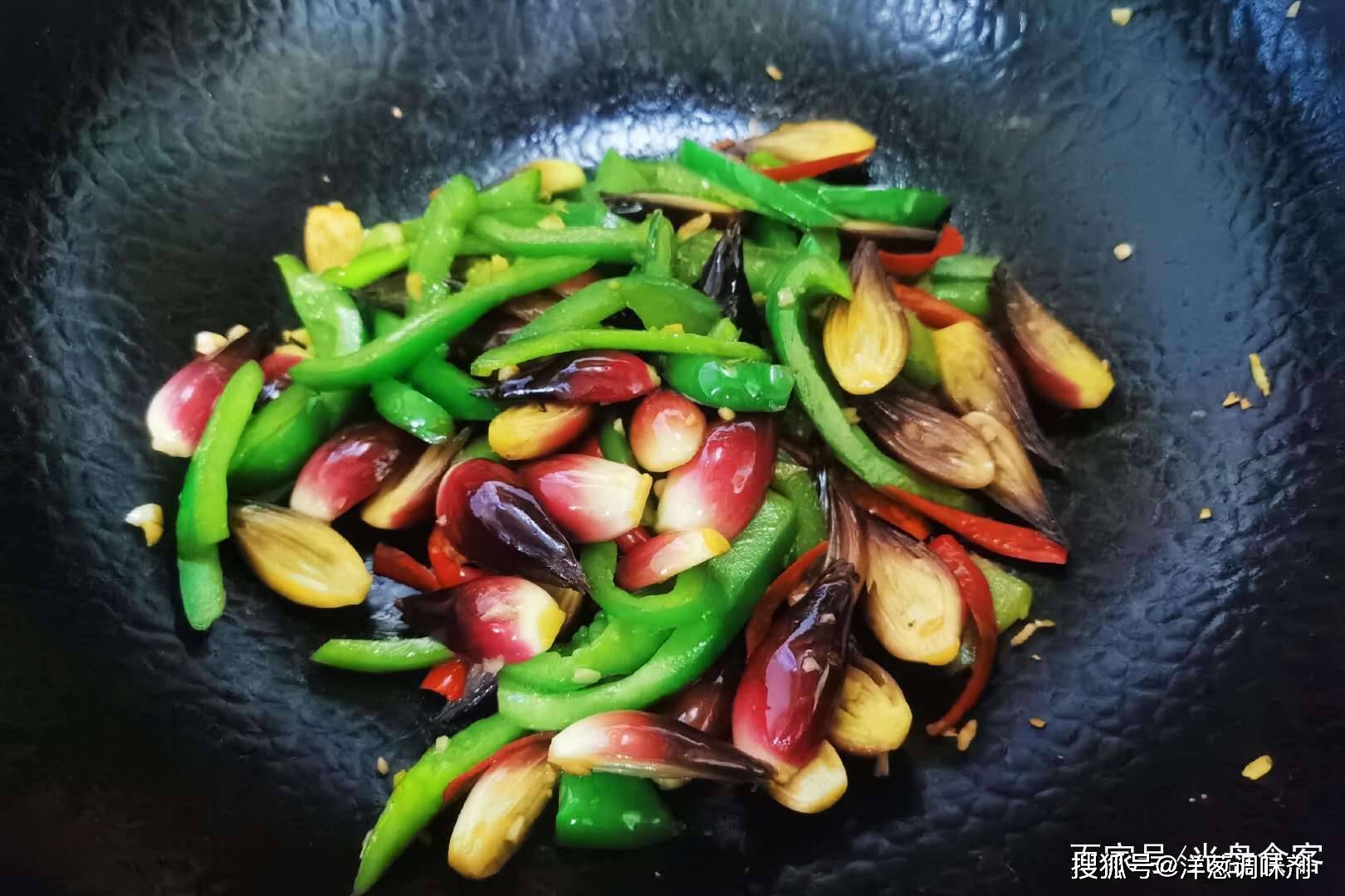 原创它称珍贵的土特产清香甘甜南方遍地都是北方人很少见过