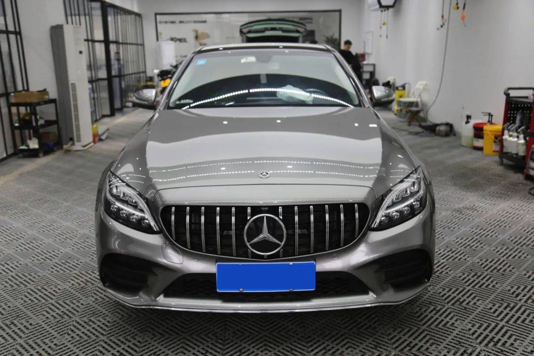 奔驰c全车改色贴膜液态金属银
