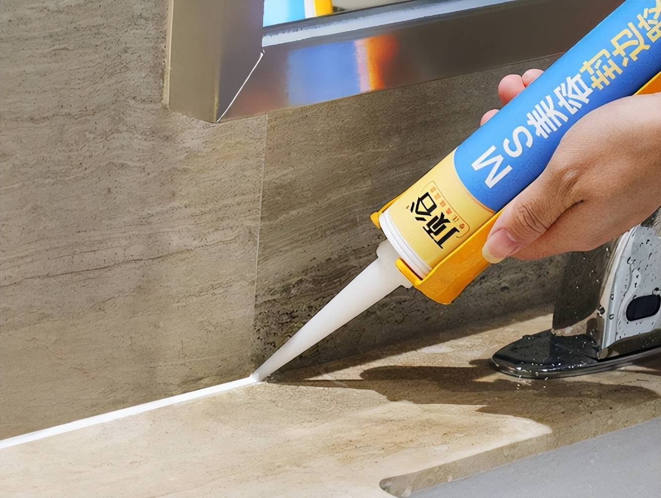 结构胶和玻璃胶有什么区别老师傅这5点都不知道难怪被坑