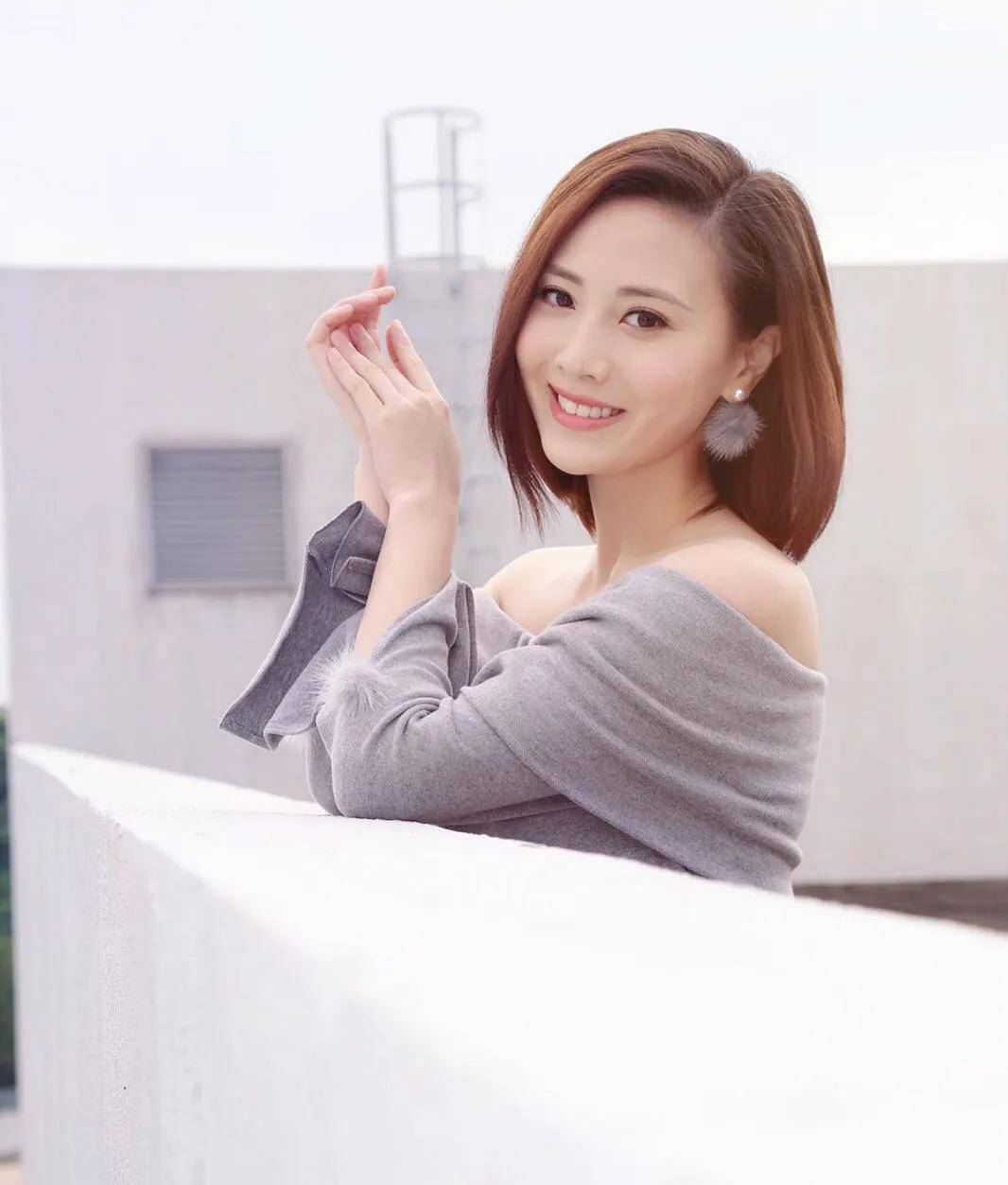 原创出生于苏州的2011年香港小姐冠军朱晨丽