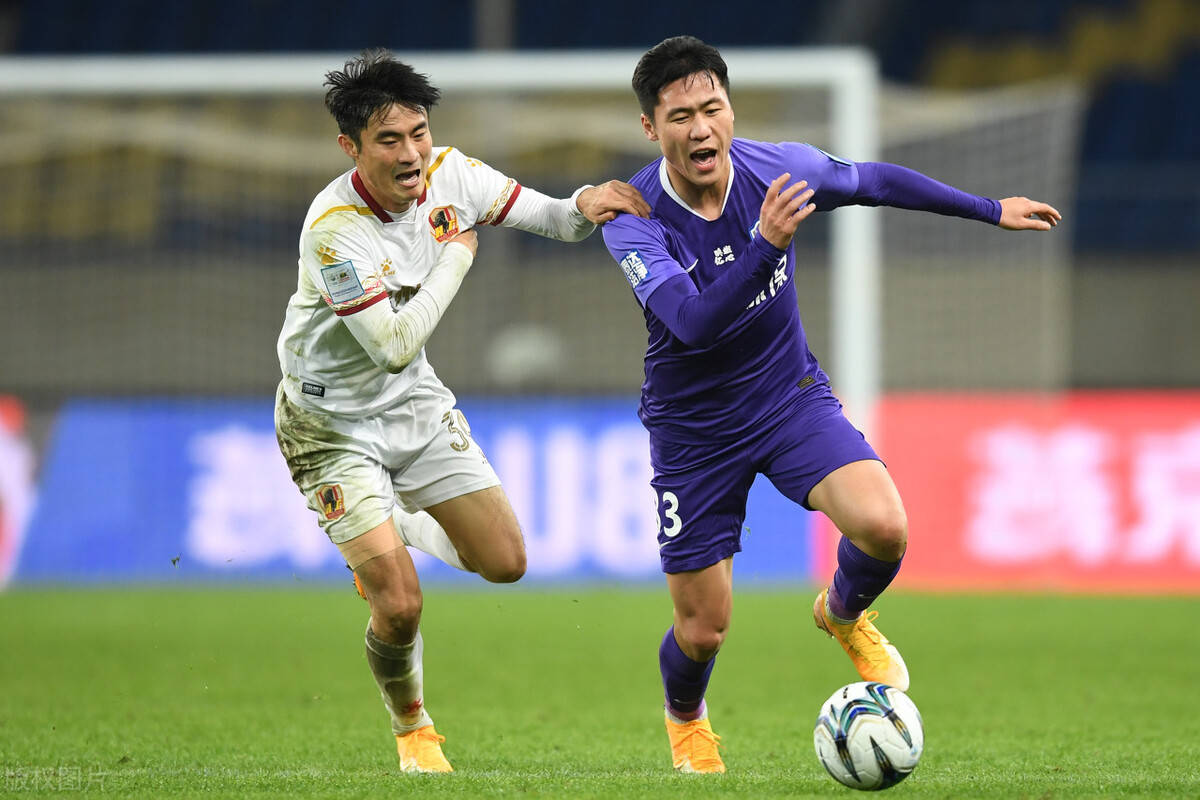 我们是一样的,贵州足球火种不会熄灭,我挺你