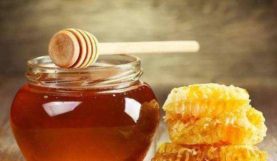 到底什么价位才能买到真蜂蜜呢 看完你或许更明白 加工 价格 市面上