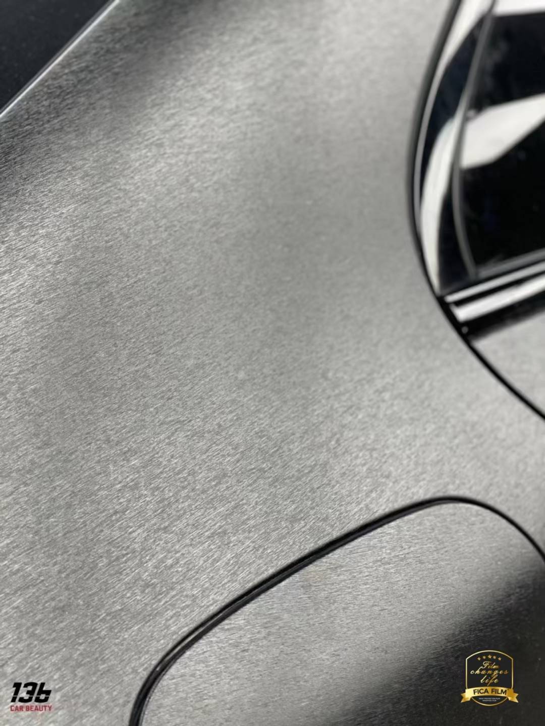 完美混搭 酷帅至极,菲卡金属拉丝改色膜(奔驰)