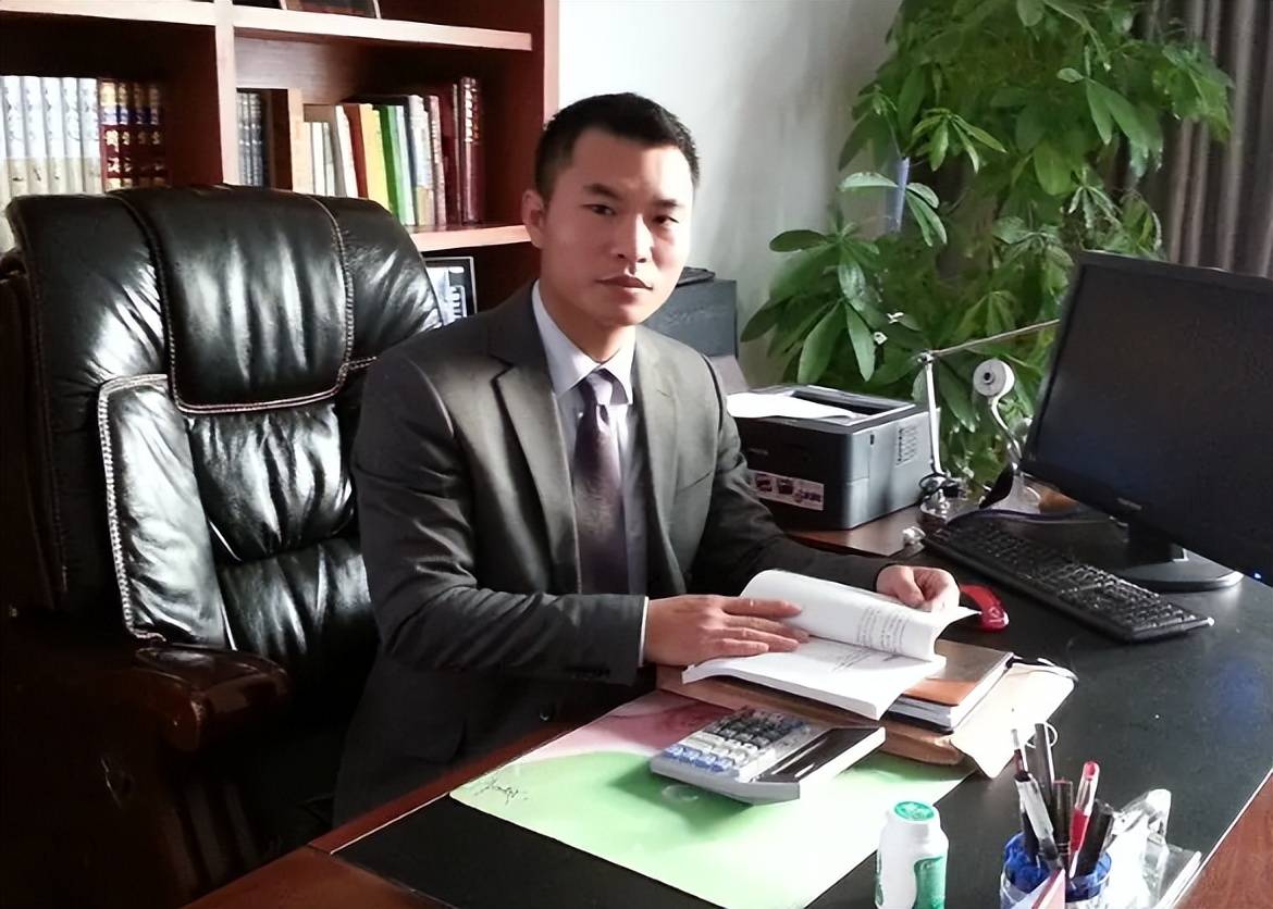 原创女生最想嫁的男生职业公务员竟然只排第三不是香饽饽了