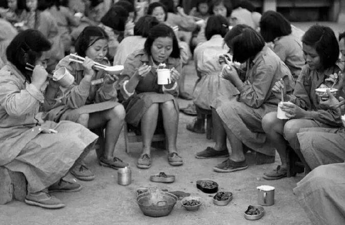 五十年代台湾大学生老照片