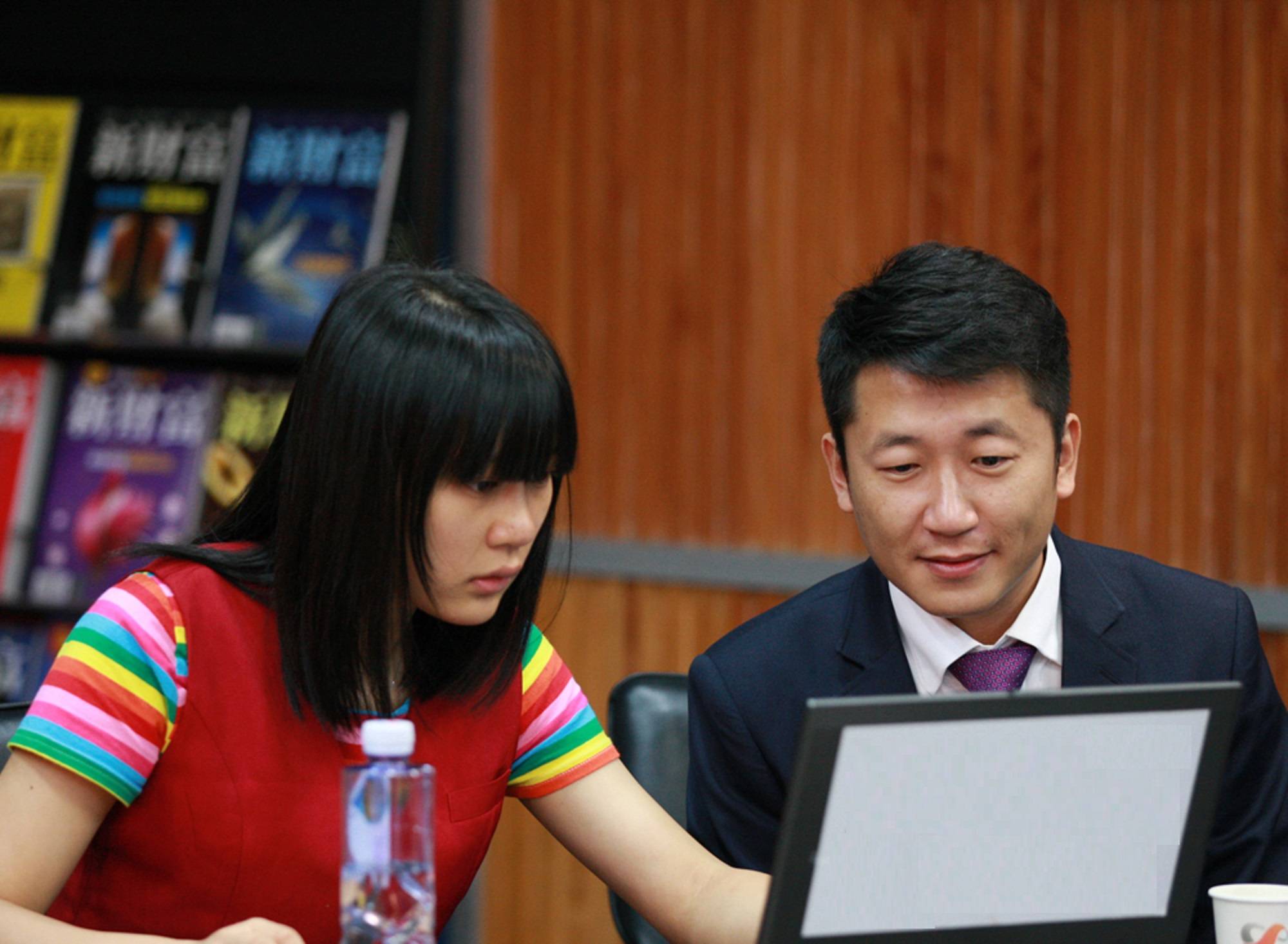 35岁时,带领山东赫达股份有限公司登陆深圳证券交易所中小板(股票代码