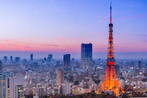 东京铁塔：日本的“埃菲尔铁塔”