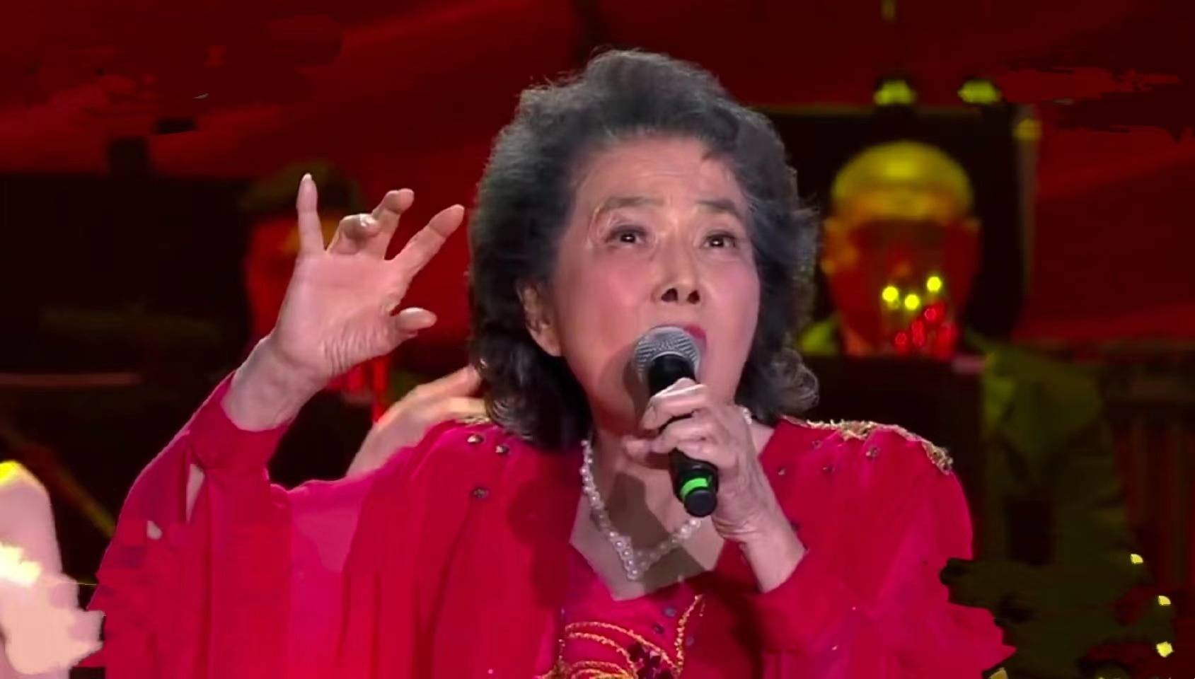 原创我爱你中国原唱叶佩英去世因脑溢血抢救无效享年87岁