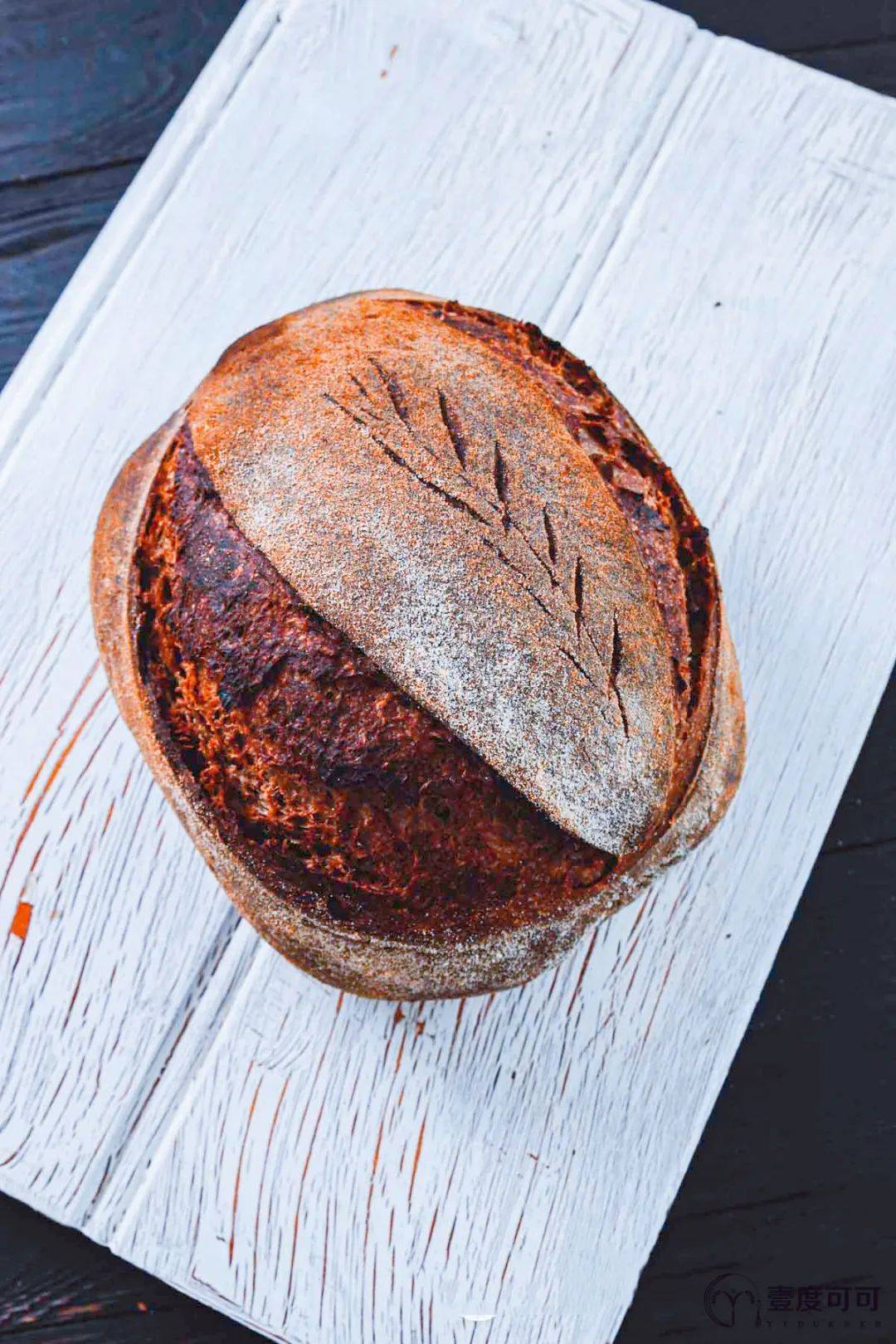 创造出一种难以忘记的美丽而复杂的味道--工匠酵母黑麦面包._面团_进