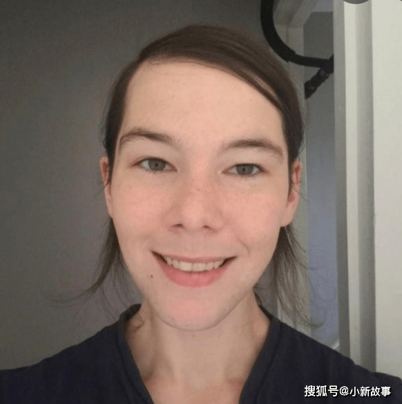 27岁反悔又变性女:都怪医生没阻止我_女子_男人_胸部
