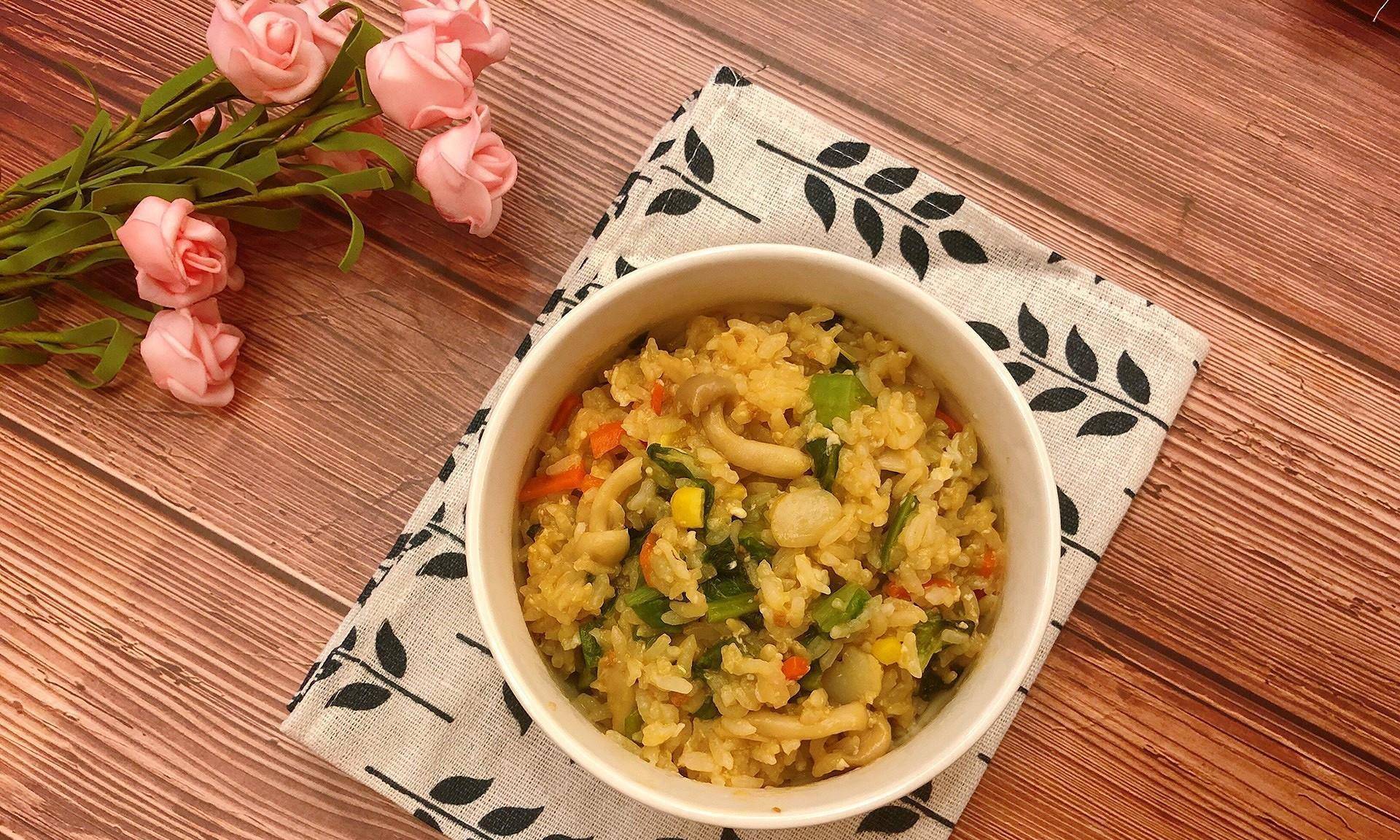 教你营养好吃的海鲜烩饭,鲜美爽口超过瘾,一起快活地享受美食吧_香菜