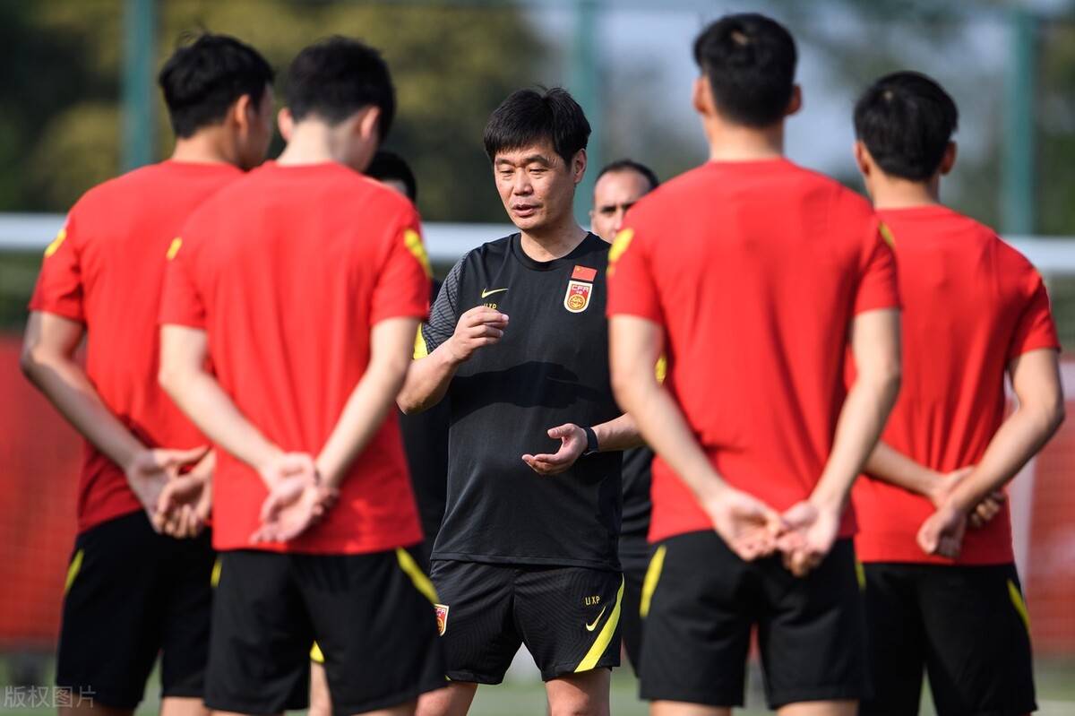 陈戌源不下课人民日报点名国足勉励大家知耻而后勇