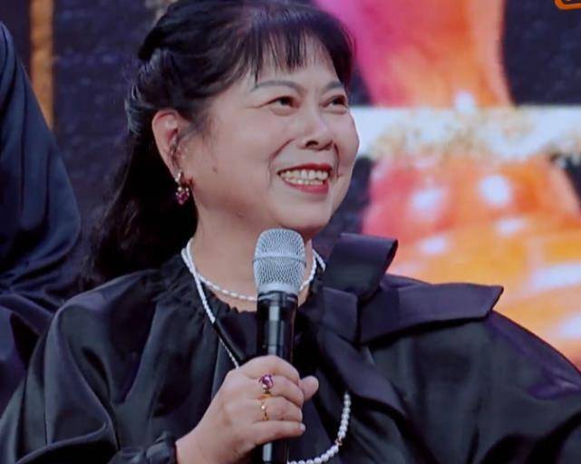 维嘉妈妈周志东,忧心儿子的婚恋问题,更牵挂他的身体健康_李维嘉_节目