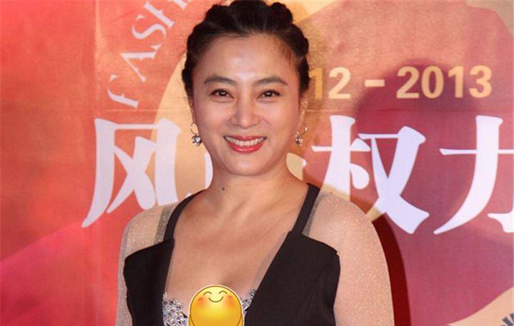 原創58歲李玲玉近況曝光身材比例勻稱讓人遐想感覺一點沒縮水