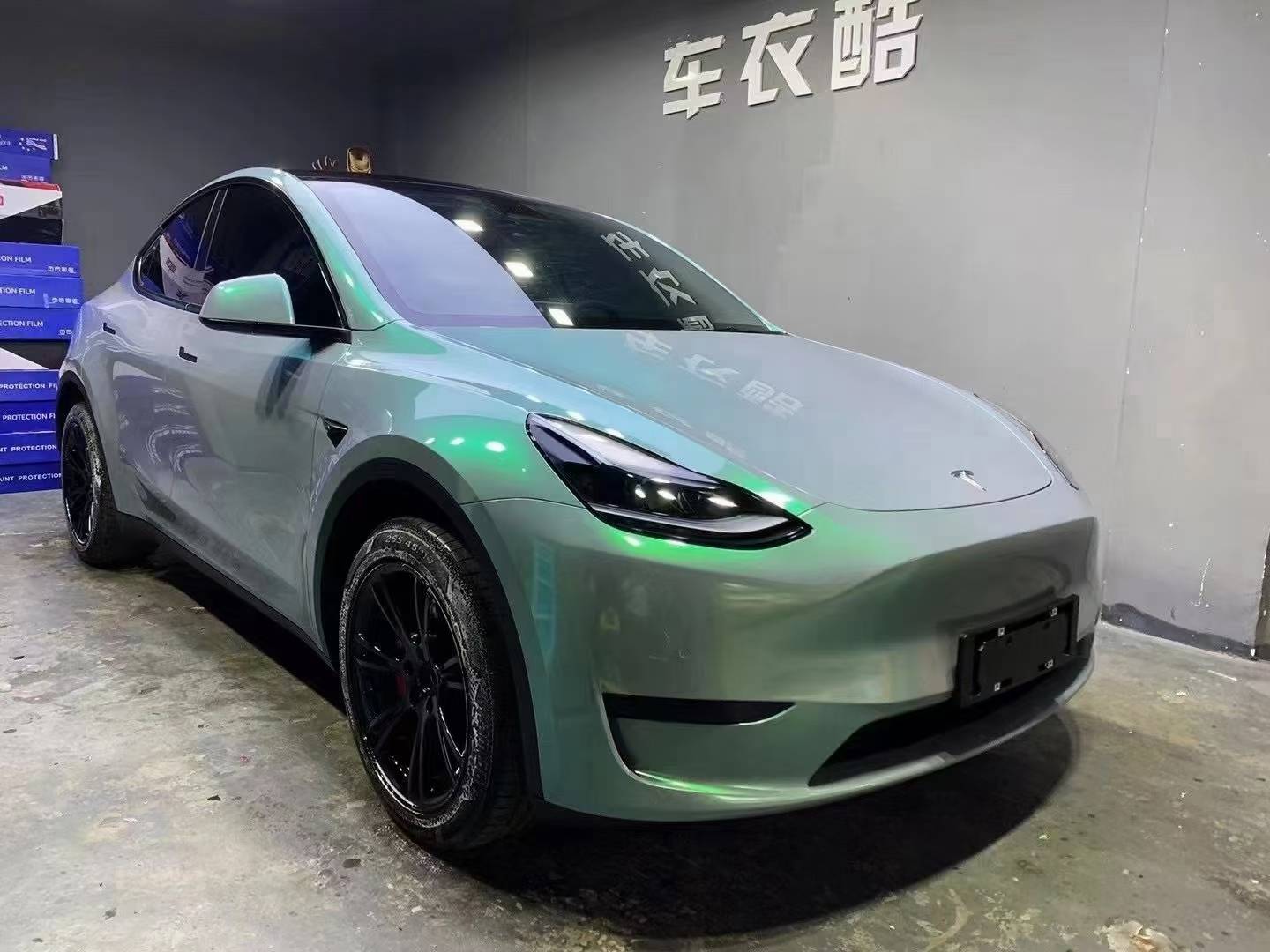 特斯拉skto改色膜梦幻松石绿