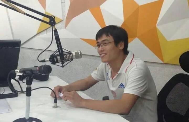 《陈情令》配音演员路知行翻车,被曝骗女学生感情,公开辱骂学员_肖战