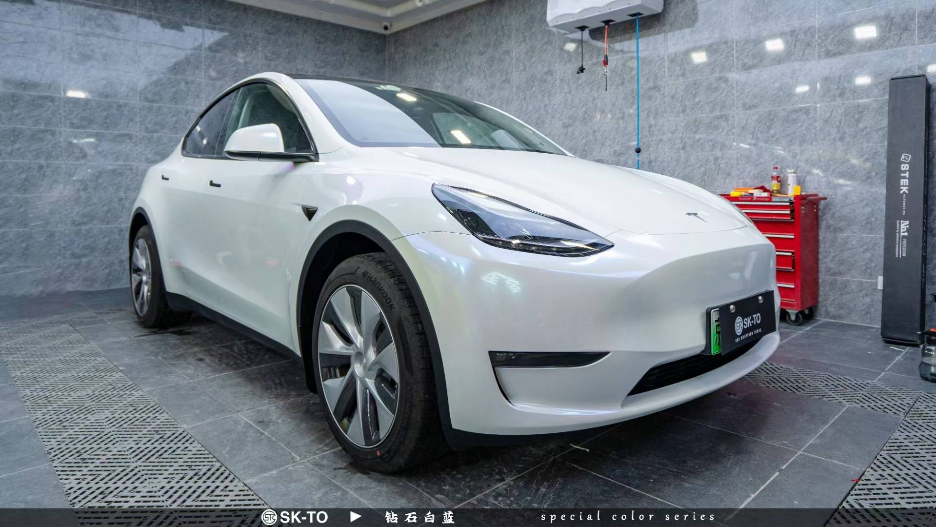 特斯拉霸气登场skto改色膜钻石白魅蓝