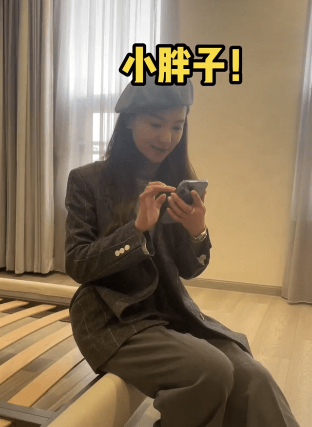 猴哥妻子何钰欣背景曝光晒家族公司内景照专注制作大型气模