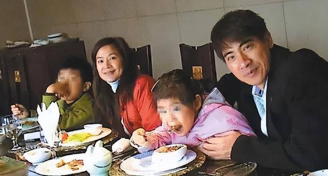原创一代琼瑶女神俞小凡被骗800万老公出轨两次为了孩子不离婚