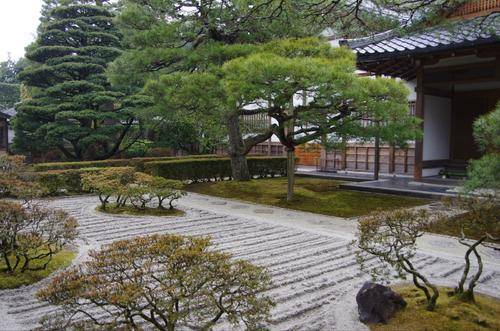 银阁寺：日本国宝级寺庙建筑