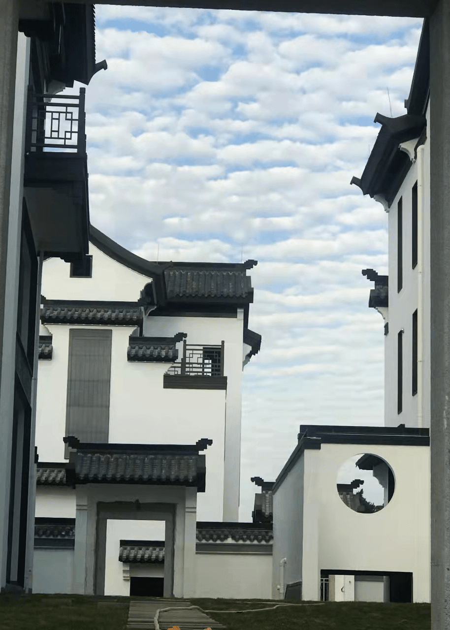 热点资讯广州金侨岭南院别墅火的一塌糊涂24小时电话售楼中心官网