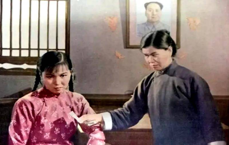 90多岁老艺术家近照曝光，曾是豫剧电影《朝阳沟》中栓宝、银环妈