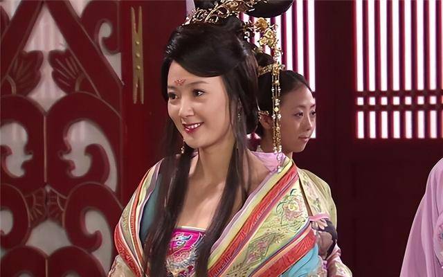 才华横溢,曾被帝王独宠,最后投井自尽_唐玄宗_江采萍_梅妃