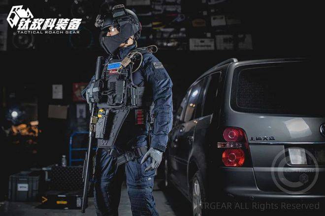 蓝剑突击队羊城突击队特警标配的国产战术背心再次迎来升级3级以上