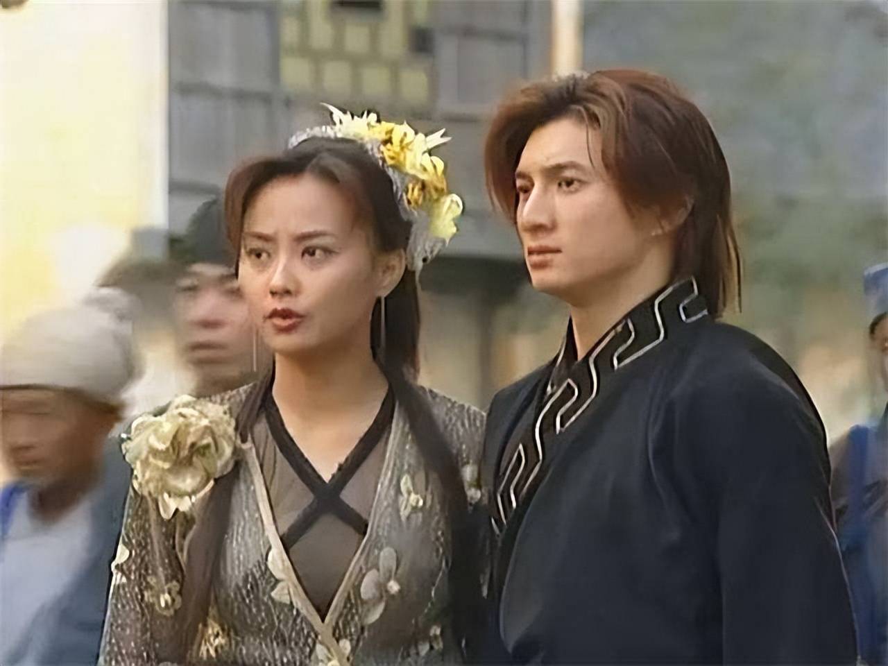 剧里风情万种的风四娘,和侠盗萧十一郎,在剧外相爱了.
