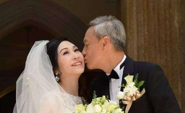 原創新婚僅2年60歲tvb黃金演員吳香倫患重病丈夫不離不棄