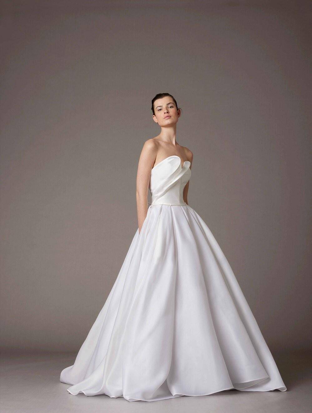 antonioriva2022婚纱礼服