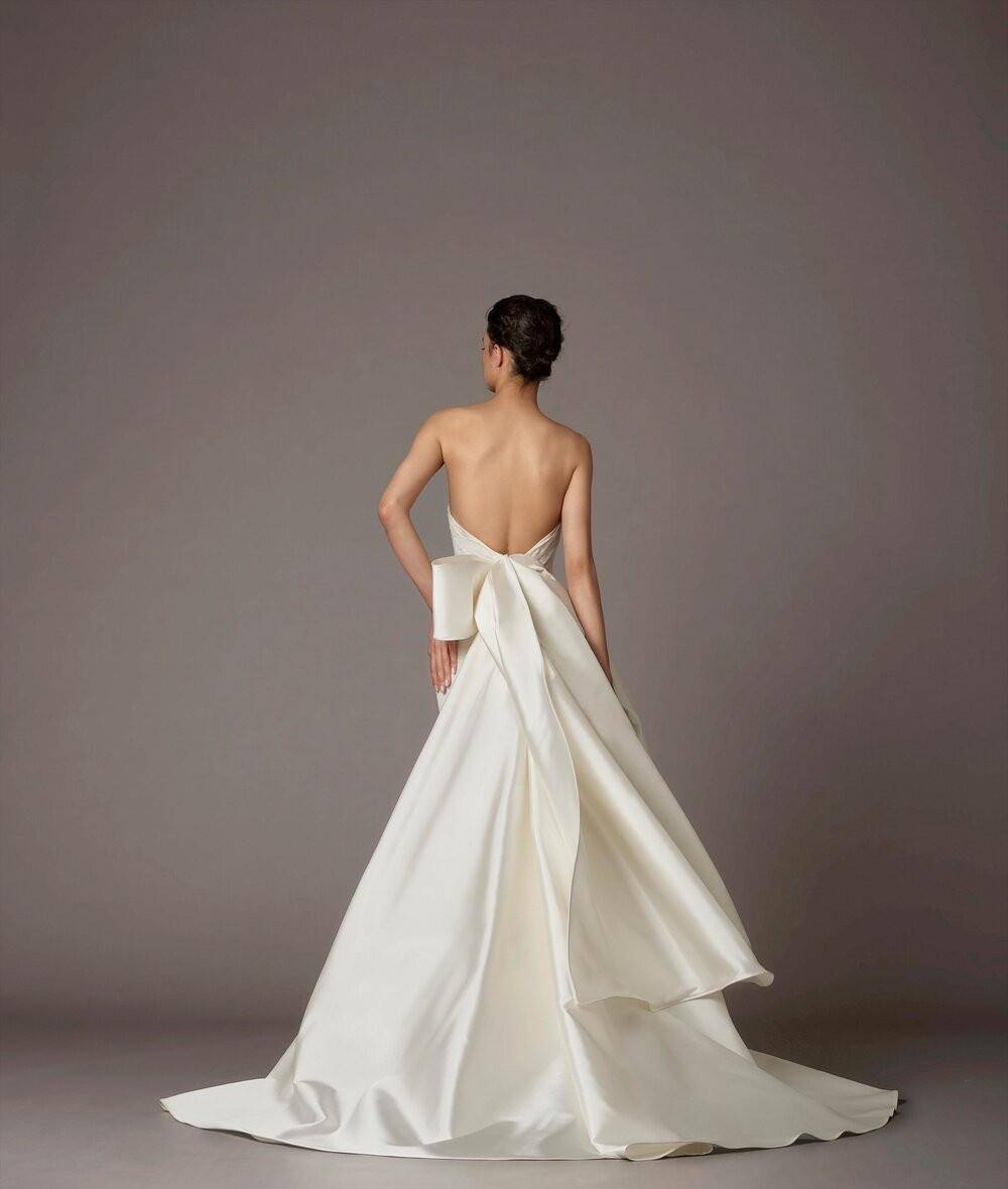 antonioriva2022婚纱礼服