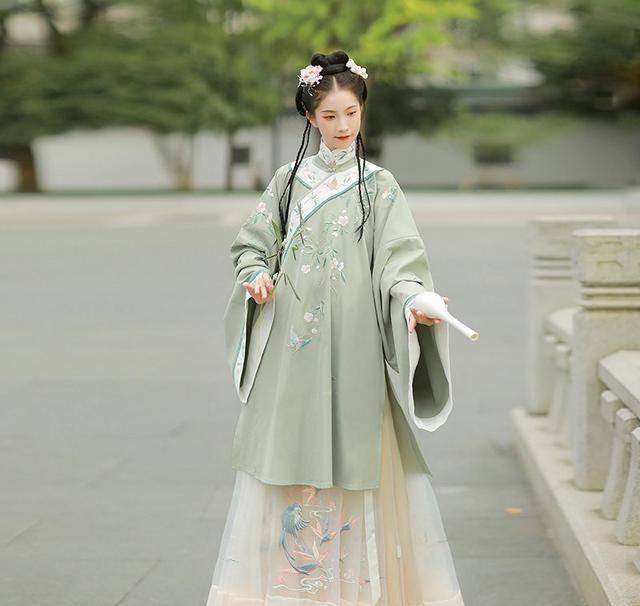 原创清汉女装求求你不要碰瓷汉服了