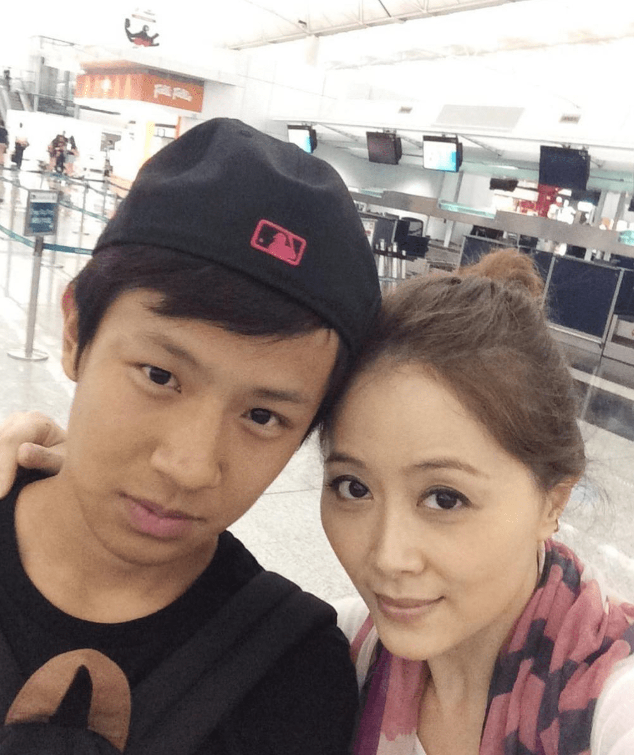 姚乐怡公开24岁弟弟近照,长相帅气像吴尊,姐弟相差24岁感情要好