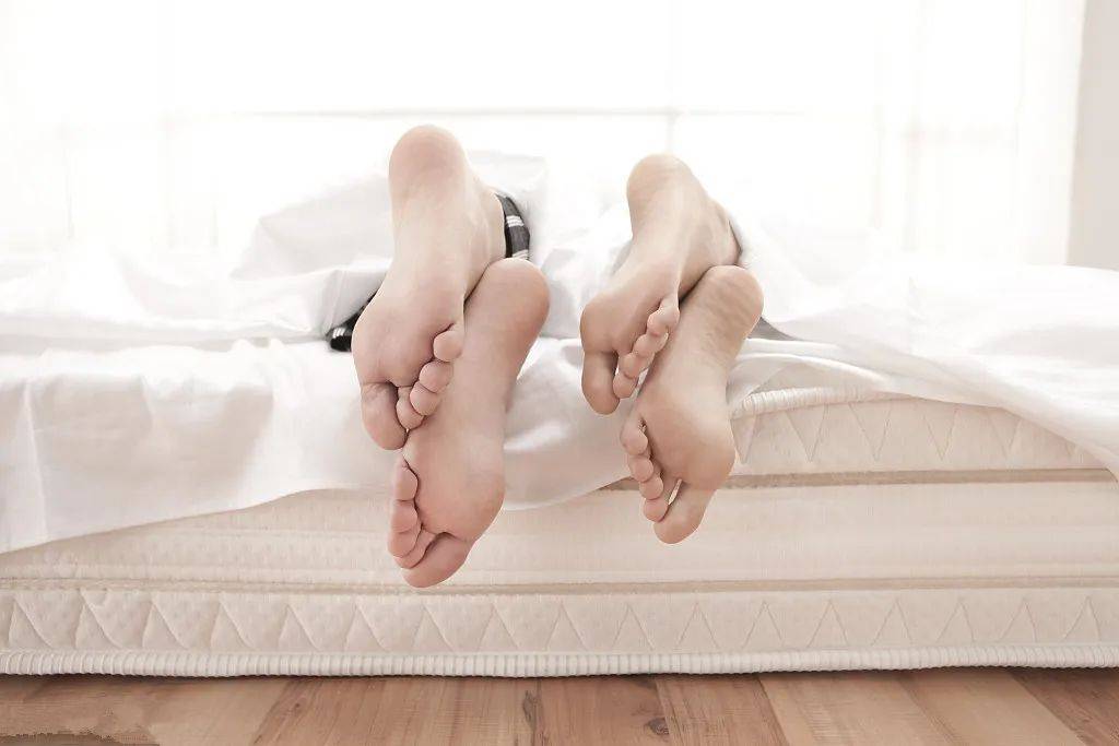 双脚这样拍一拍调理五脏防病健身