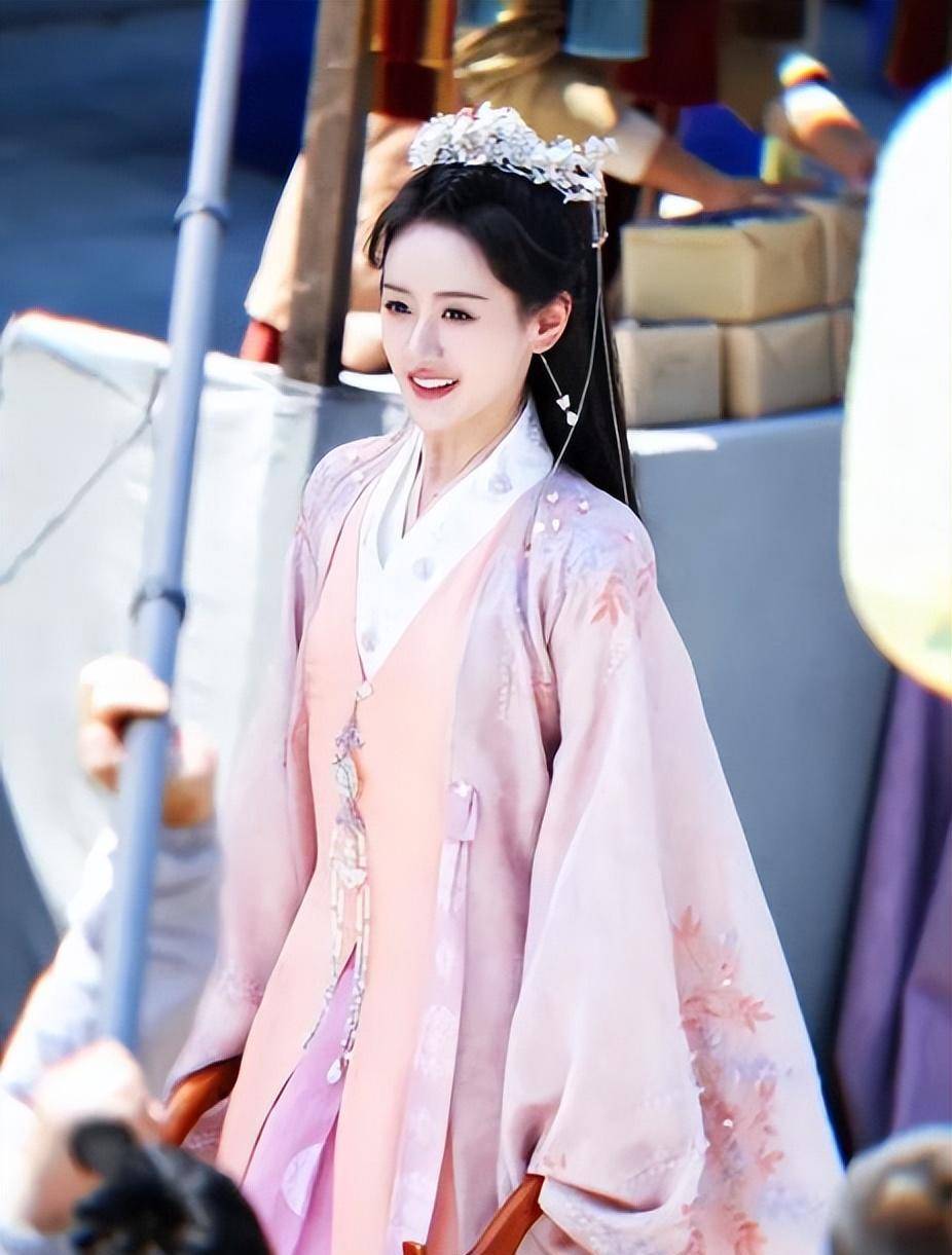 原创袁冰妍新剧开播成王炸搭档古装男神全程撒糖狂追8集不过瘾