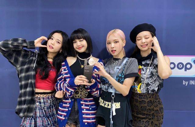 从打歌服颜色都能看出,yg这次想捧谁_朴彩英_人气_程度