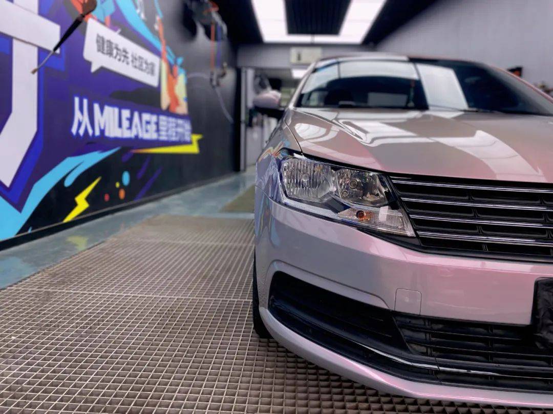 大众朗逸改色丨梦幻火山灰