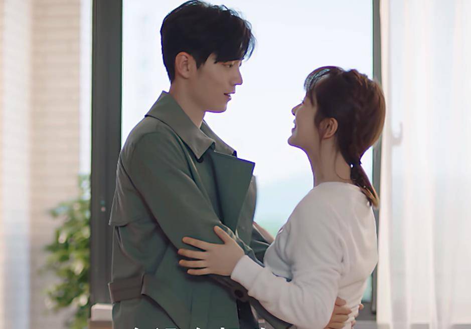 原创公主抱别硬演肖战杨紫一抱甜到犯规有人抱起来成尴尬现场