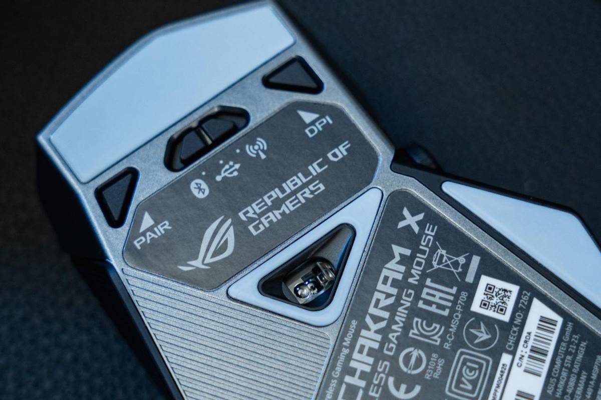 原创搭载自研aimpoint传感器gamer期待的rog魔刃x鼠标