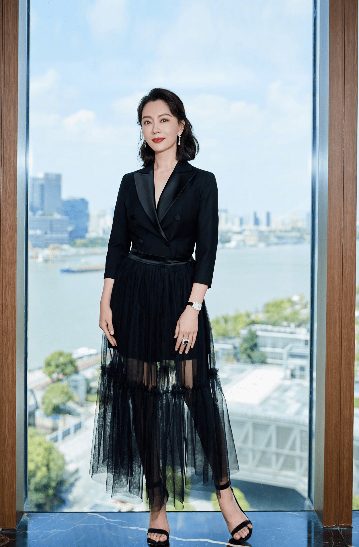 原创陈数穿衣搭配美课堂42岁的她竟然把西装穿出了高级贵妇感