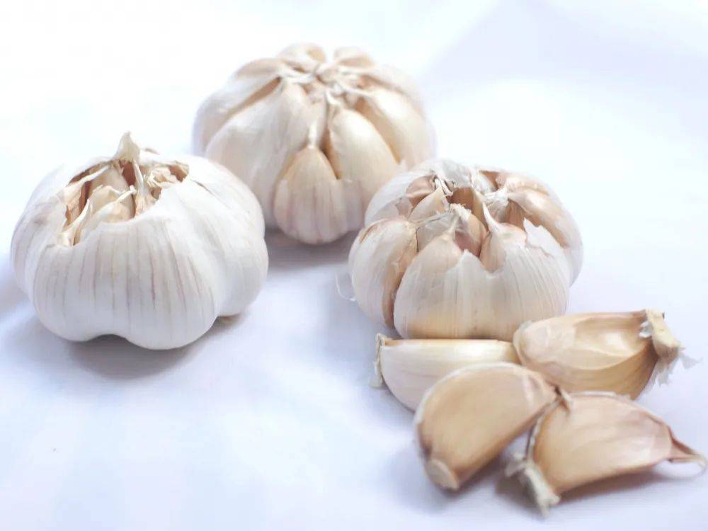 一些酸味食物例如梅子干,金橘等,也能用来应急.1.