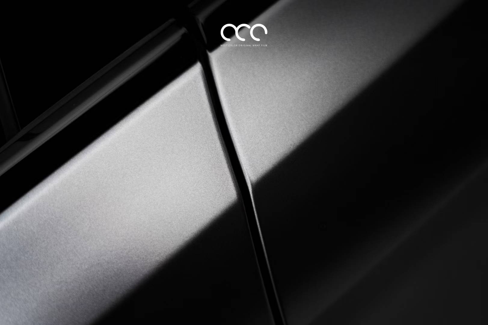 宝马5系漫彩改色膜电光金属深空灰