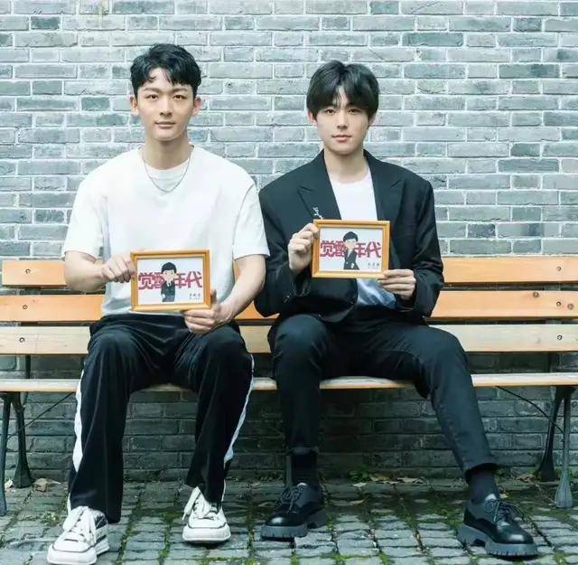 最具代表的就是饰演陈氏兄弟陈延年和陈乔年的张晚意和马启越了