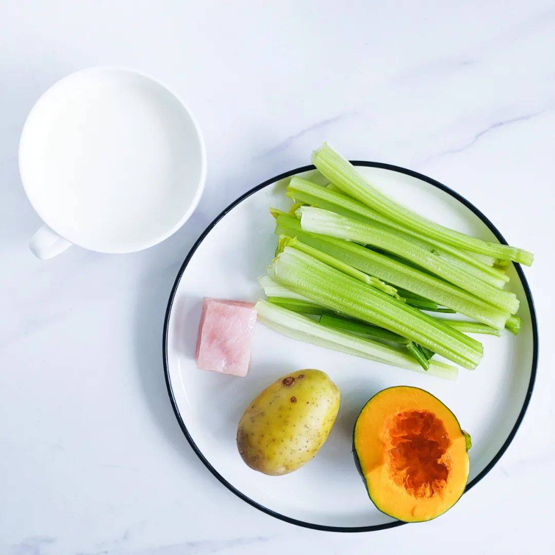 原创
健康减肥晚餐怎么吃?一周快手带量食谱示范
一、口味清淡二、能量适宜三、主食粗细搭配,蔬菜和蛋白充足