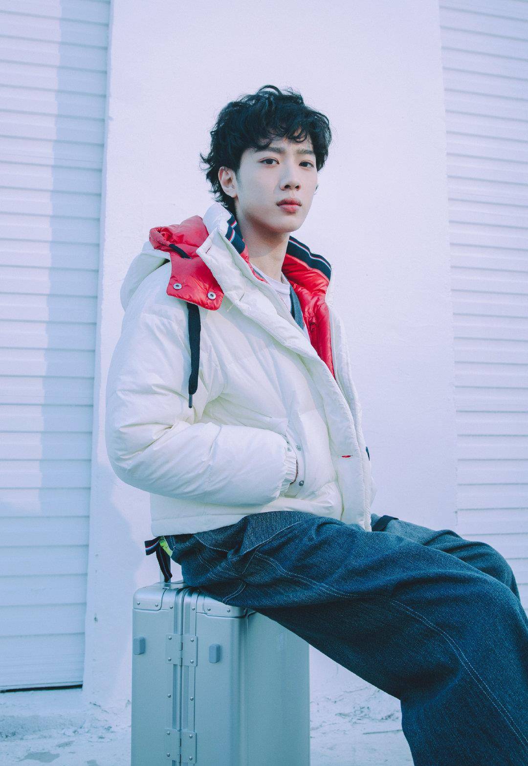 原创赖冠霖化身日系花美男小卷毛配圆框眼镜文艺复古帅学长我可以