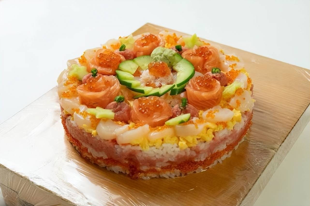 原创生日收到这样的惊喜爱吃寿司和蛋糕的都沉默了